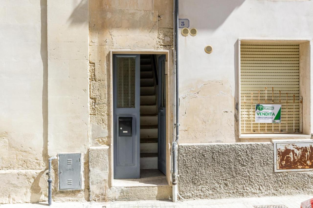 Lecce Center Charming Flat With Terrace Apartamento Exterior foto